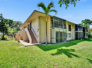 5779 Washington St APT O2, Hollywood, FL 33023