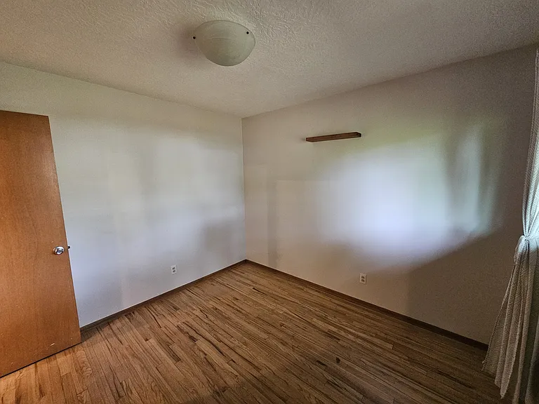 690 SW 130th Ave — Photo 13