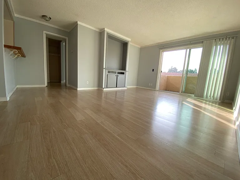 15425 Sherman Way #355 — Photo 14