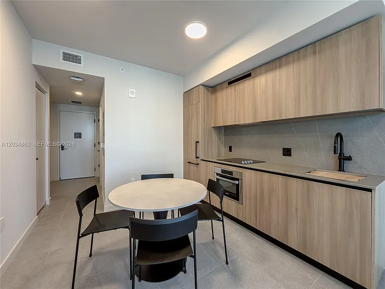 121 NE 5th St #2211 — Photo 10