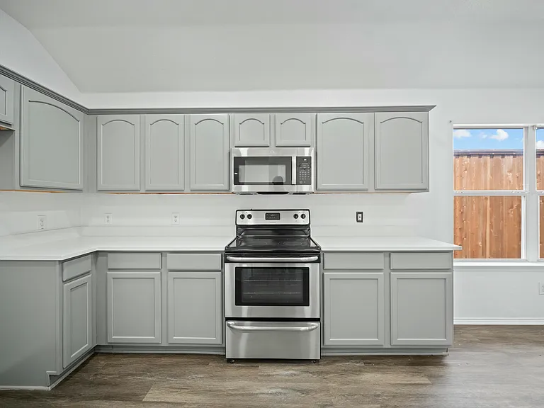 2130 Harvester Dr — Photo 16