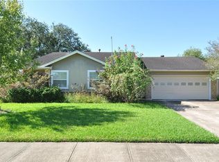 3008 Shady Creek Dr, Pearland, TX 77581