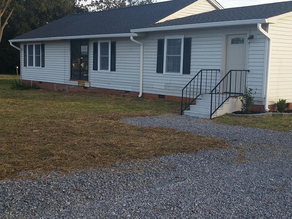2nd image of 1805 Celanese Rd