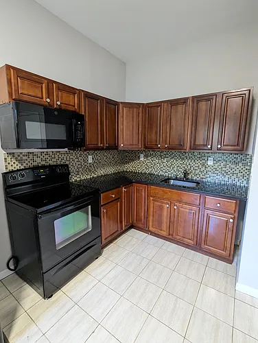 2810 E Main St #6 Photo 1