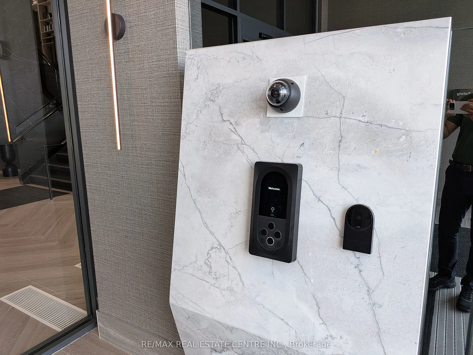 2 bed, $2,450 — Photo 2