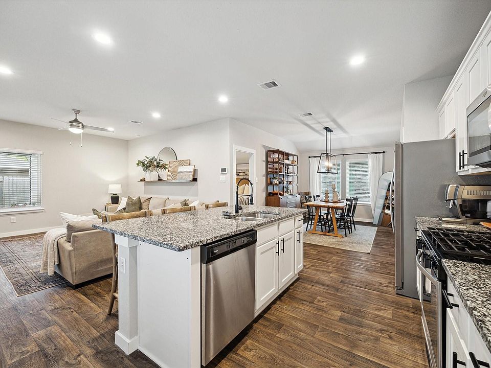 1st image of 9833 Glen Brook Ln