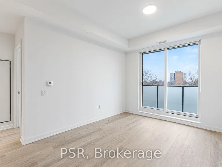 4365 Bloor St W #714 — Photo 3