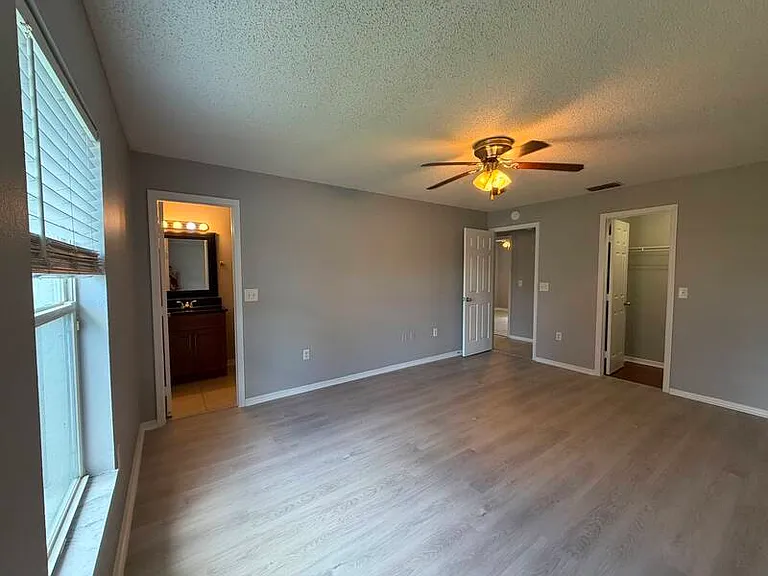 111 Newham Way — Photo 6