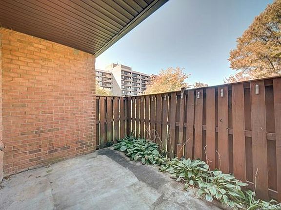 5th image of 3459 Summit Ct NE
