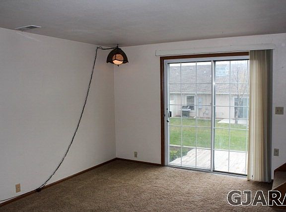 3rd image of 596 W Indian Creek Dr APT 3