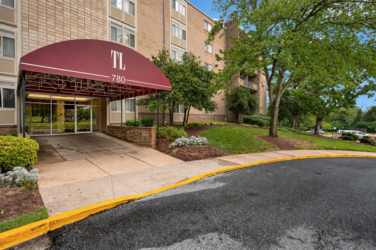 Takoma Landing — Photo 1