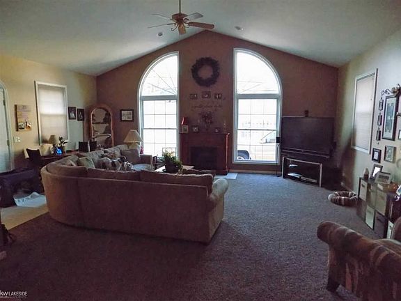 5th image of 1540 Hollywood Ave