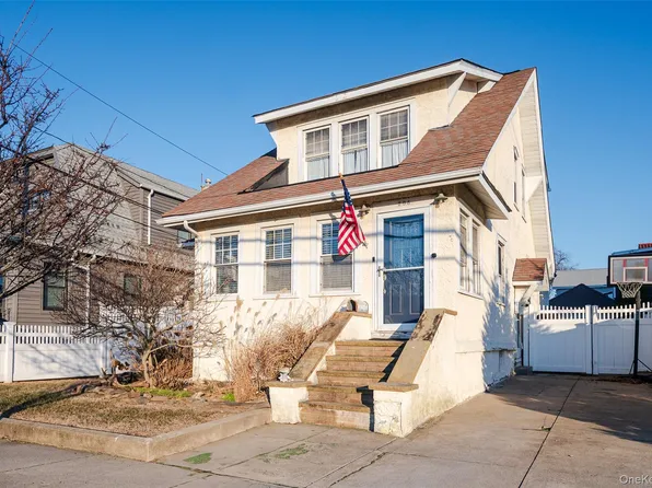 208 Franklin Boulevard, Long Beach, NY 11561