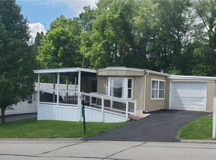 114 Sheffield Dr, Delmont, PA