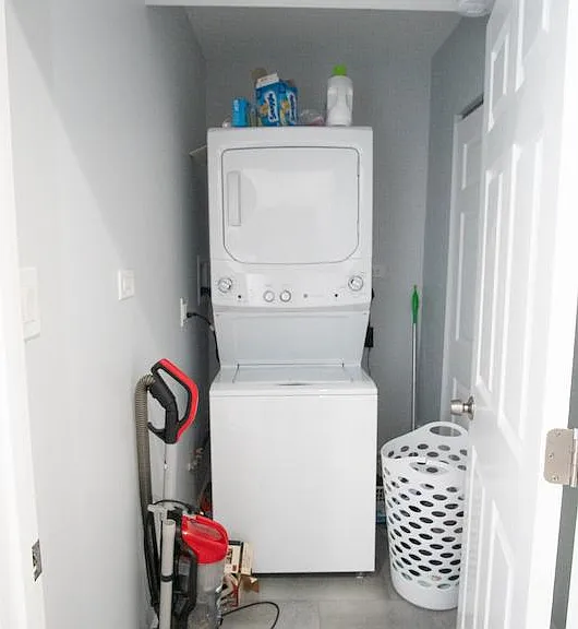 3225 N Wilton Ave #G — Photo 17
