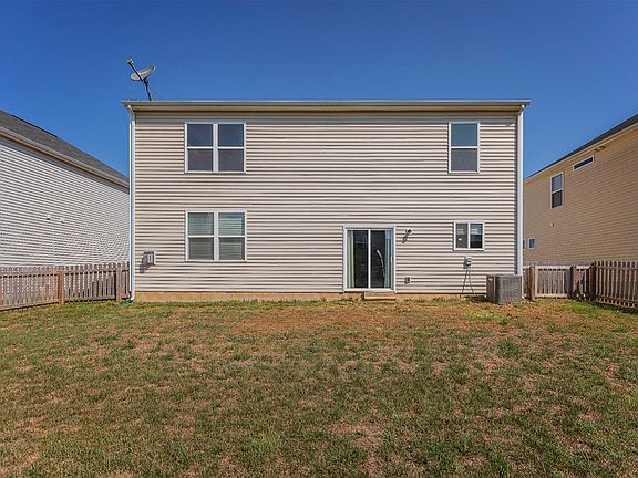 3rd image of 273 Saint Regis Dr