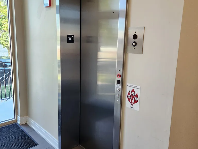 2725 Budd St #2A — Photo 11