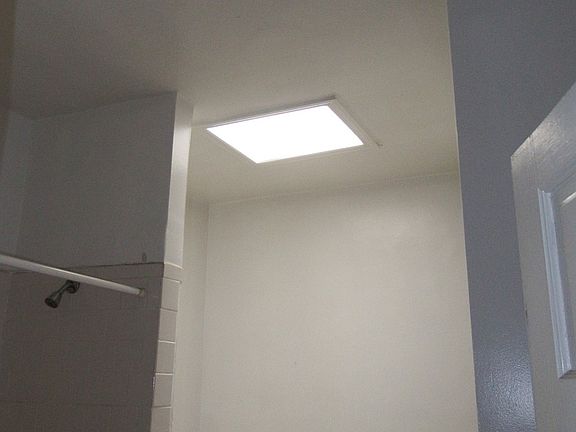 2nd image of 2806 Saint Paul St APT 3