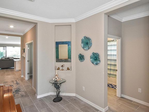 3rd image of 10171 Crooked Creek Dr