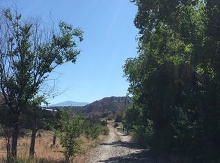 68 Banana Ln, Santa Fe, NM 87506