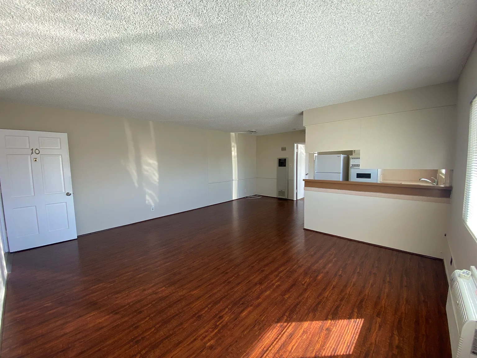 7461 Canby Ave — Photo 2