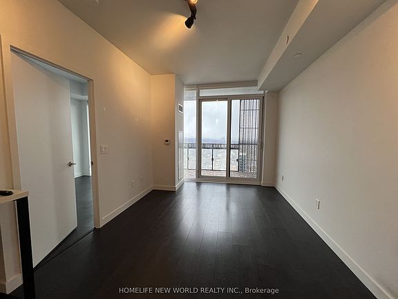 4th image of 8 Eglinton Ave E #4806
