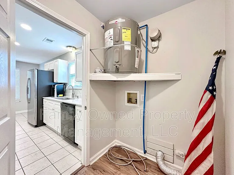 203 Pebble Creek Rd — Photo 4