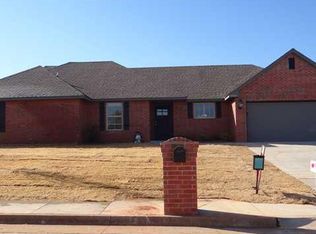 7003 Cherokee Xing, Warr Acres, OK 73132