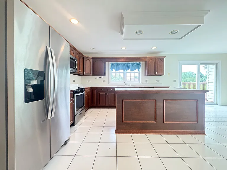 1108 Hollingswood Ave — Photo 9