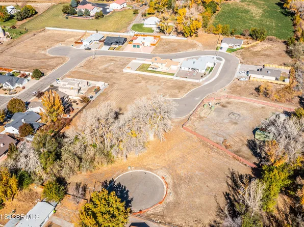 1060 Valley View Dr, Bloomfield, NM 87413