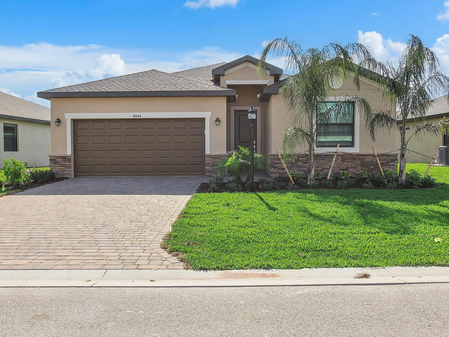 4 bed, 2032 sqft, $2,475 — Photo 1