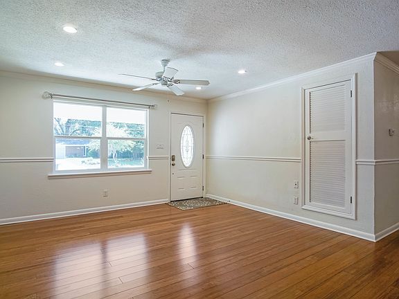5th image of 2214 Mulberry Blvd