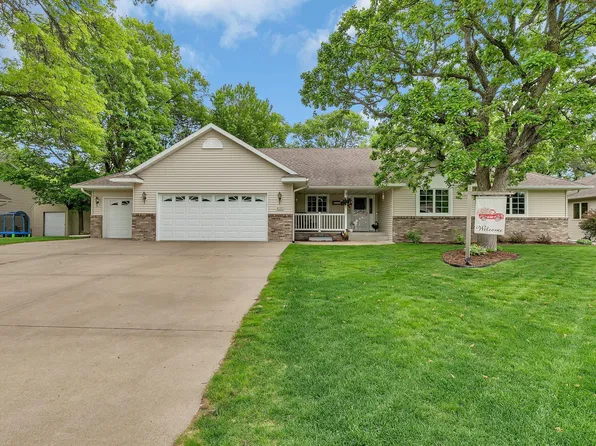 632 N Pine St, Royalton, MN 56373