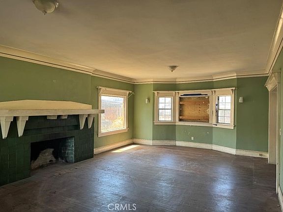 3rd image of 1749 W 49th St