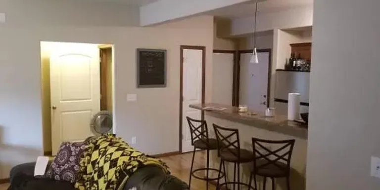 1848 W Benton St #204 — Photo 4