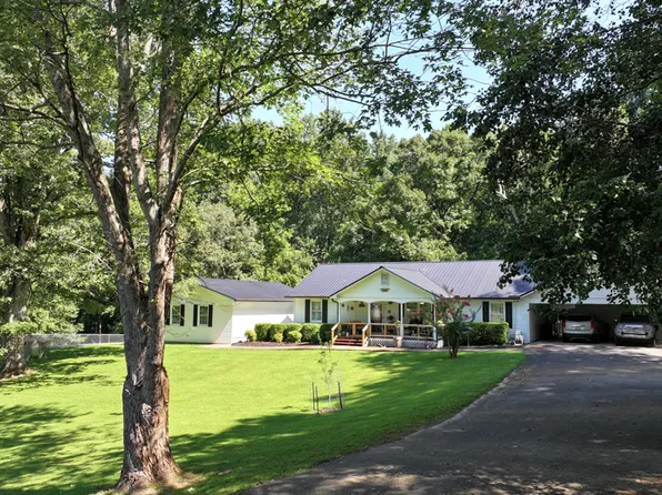 160 Ohio St, Demorest, GA 30535