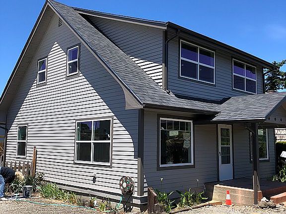 2nd image of 5017 SE Keel Ave