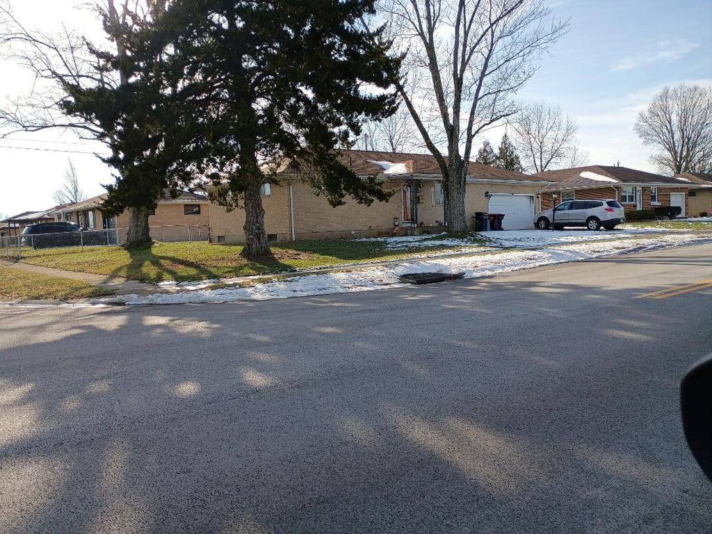1341 Student Ave, Springfield, OH - View 3