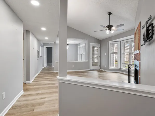1011 Wirewood Dr APT 304, Raleigh, NC 27605