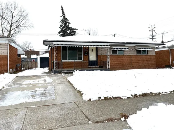 7218 Superior Ave, Center Line, MI 48015