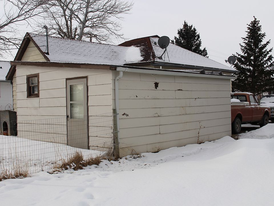 2nd image of 346 Washington St