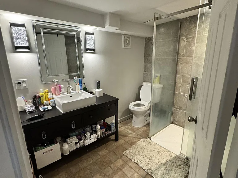 166 Erindale Ave #BSMNT — Photo 2