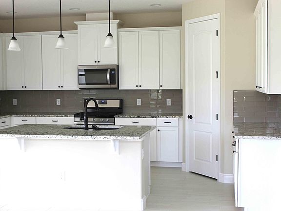 4th image of 7348 Bluemink Ln