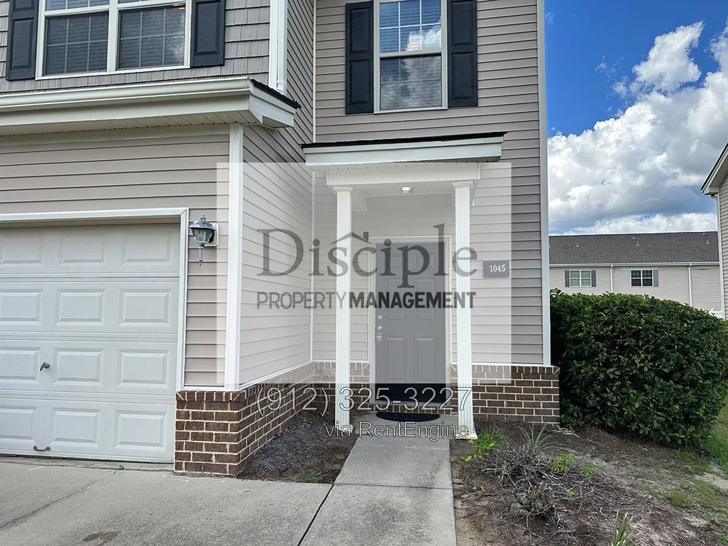 3 bed, 2.5 bath, 1503 sqft, $1,800 — Photo 2