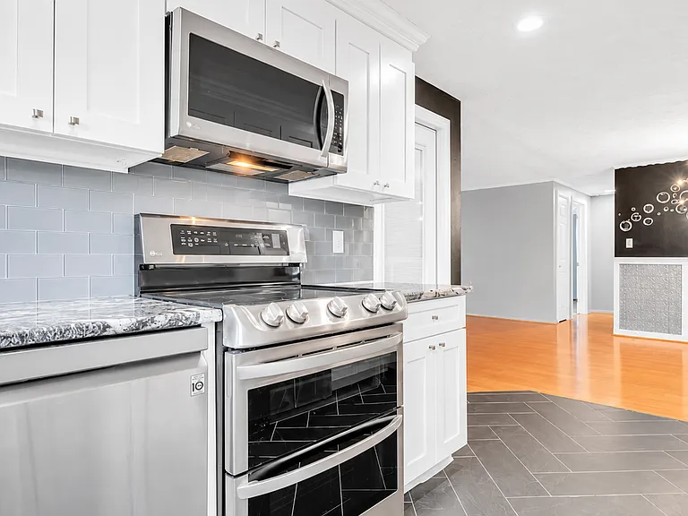 3628 Holiday Lake Dr — Photo 11