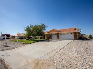 9992 Solano Rd, Victorville, CA 92392