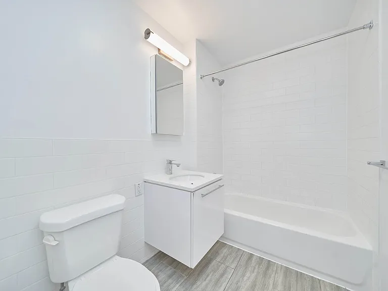 2338 2nd Ave #8B — Photo 10