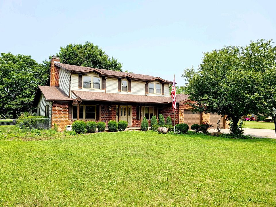 1st image of 328 Cloverleaf Ln