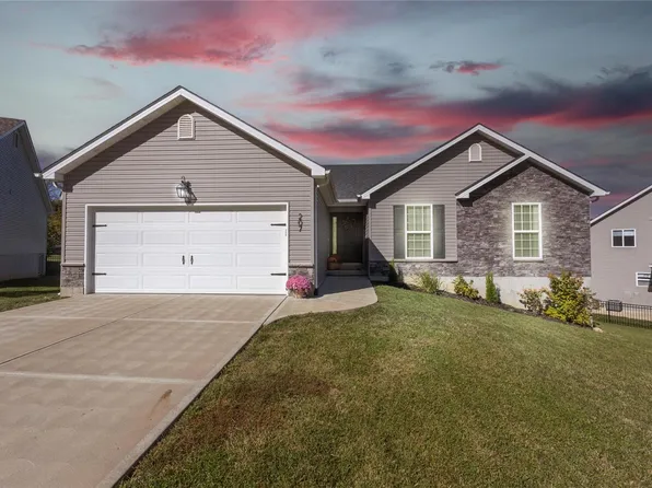 207 Regal Ct, Herculaneum, MO 63048