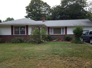 44 Greenwich Rd, Ware, MA 01082